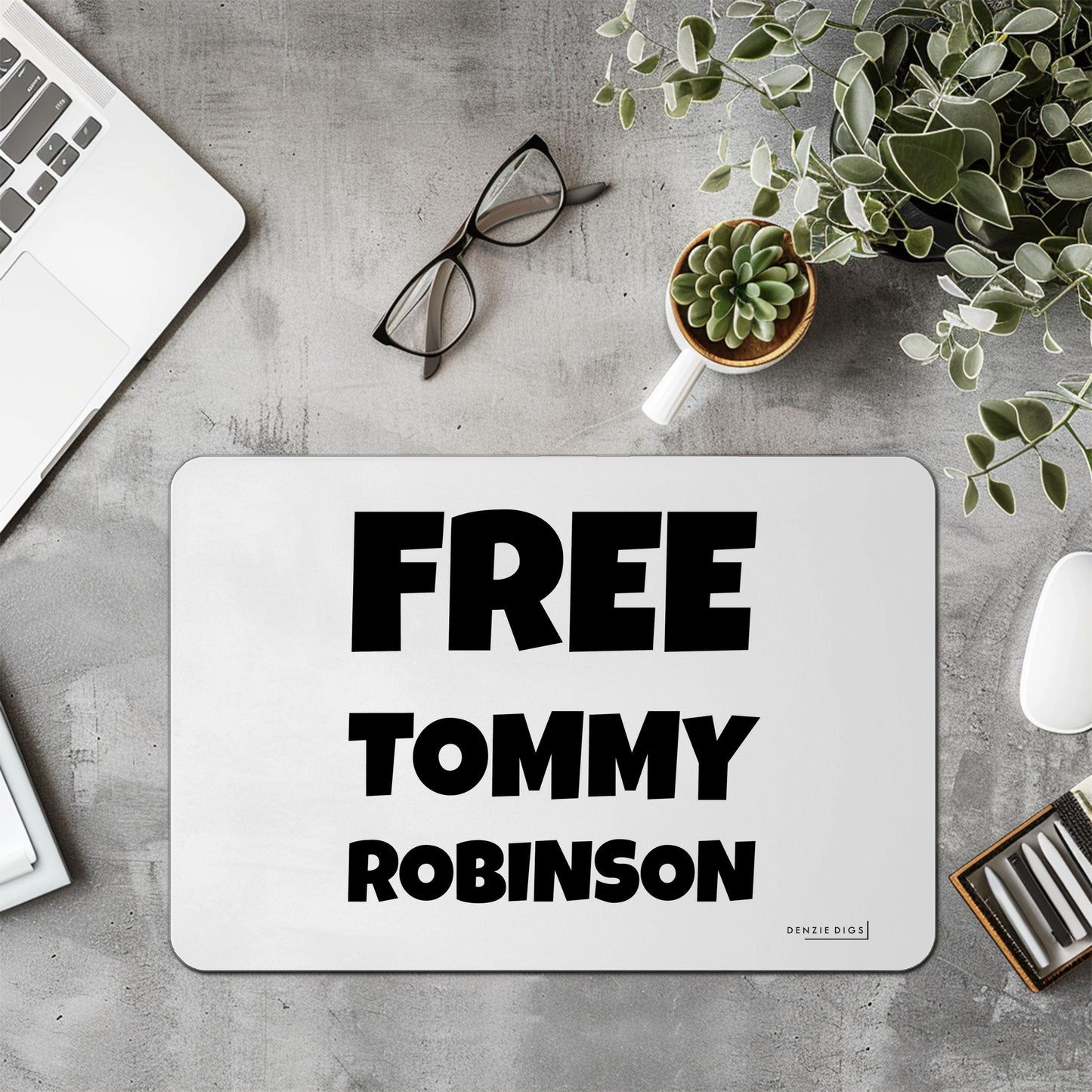 Mouse Mat, Mouse Pad, Free Tommy Robinson, Political Prisoner